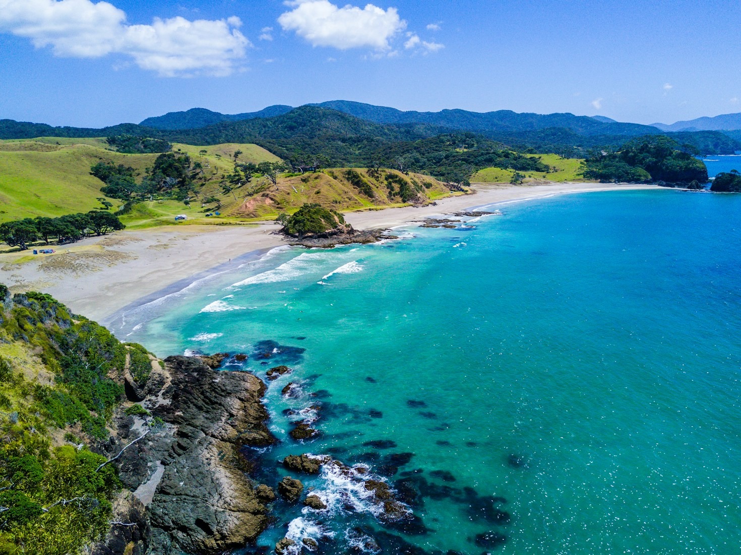 Read more about the article Eco-Friendly Travel: Discovering the Coast by Bike